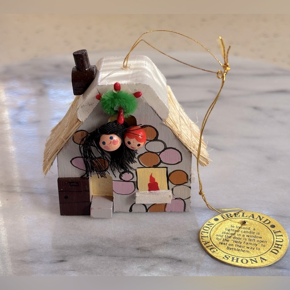 VTG‎ Sears Ireland Irish Tradition Christmas Around The World Holiday Ornament